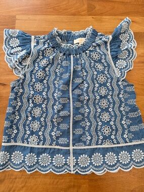 Jennifer & Grace Blue & White Embroidered Flutter-Sleeve Cotton Blouse Size M